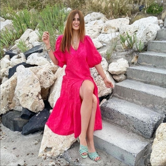 Zara Cutwork Embroidery Beachy V neck Drop Waist Midi Dress Bloggers Favorite - Picture 1 of 15
